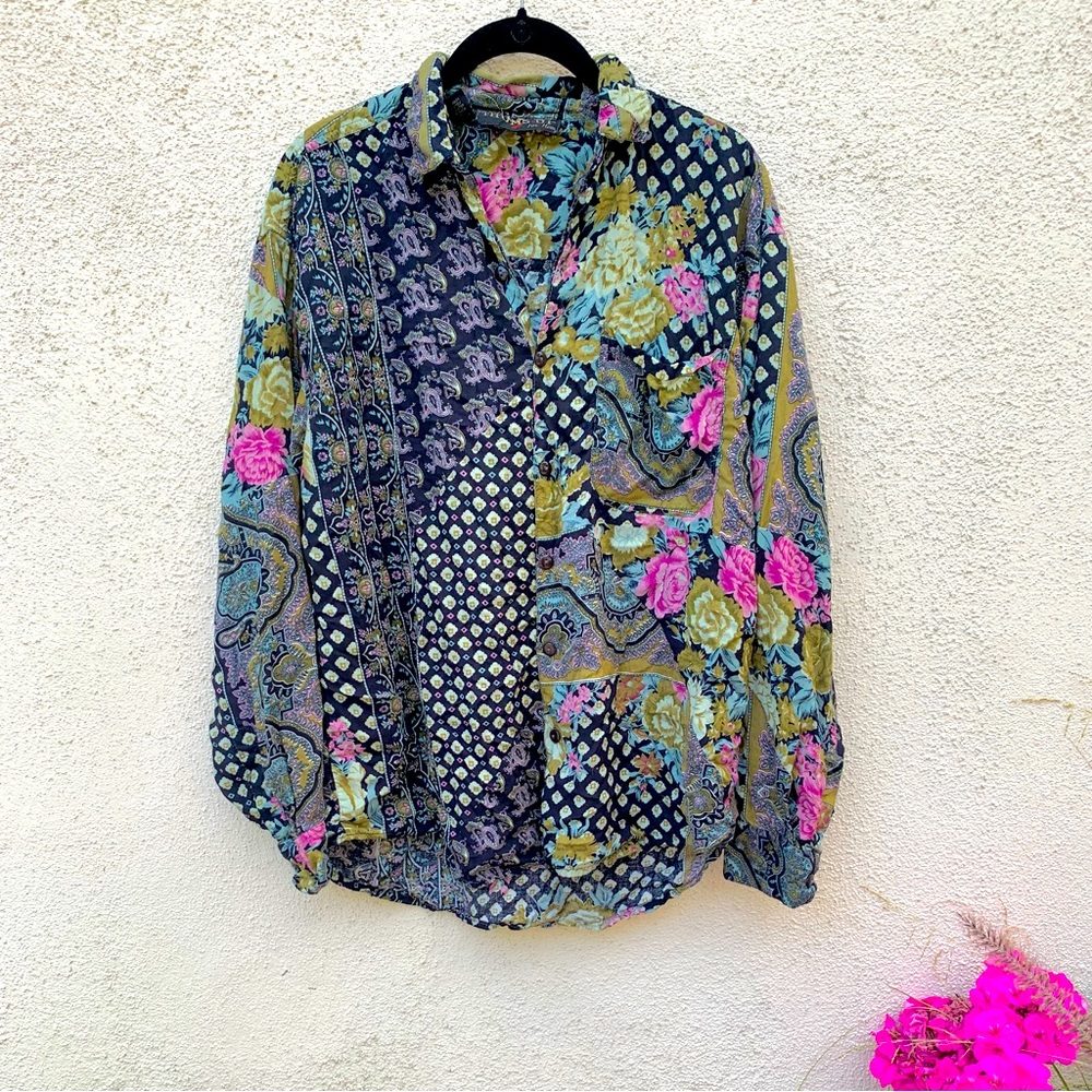 Vintage 90s Floral Pink & Black Button-up Shirt size XL